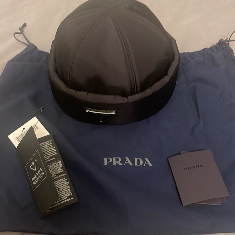 Logo-Plaque Padded Beanie - Picture 3 of 4